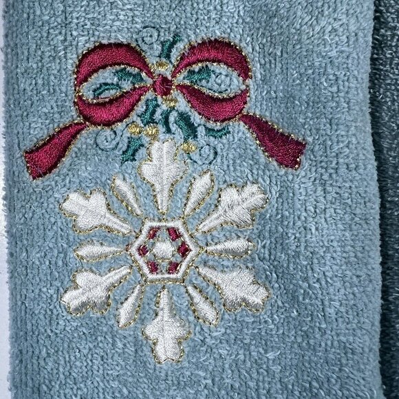 VTG Christmas Holiday Hand Towels 100% Cotton Stitched Green Set of 3 Embroidery - Picture 4 of 16
